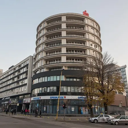 Apartman Avaz شقة