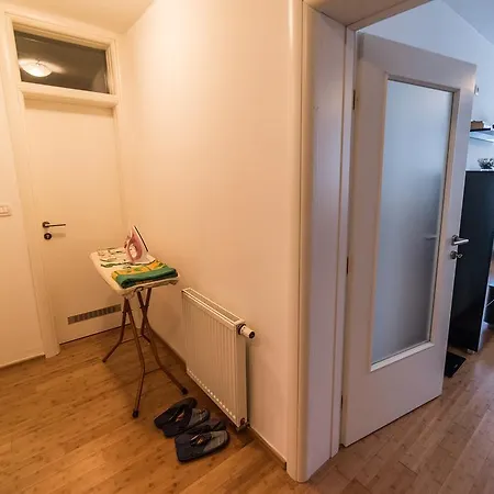 Apartman Avaz *